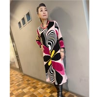 【XS〜XL サイズ】evavarroネックスリットワンピース