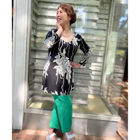 evavarro Vネックチュニック