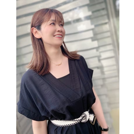 【XS〜XLサイズ】ベルト付きvネックワンピース