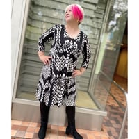 【21号以上】evavarro Ｖネック　アシンメトリーチュニック