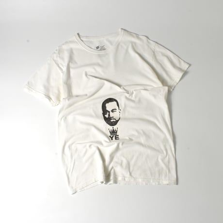 USED "YE" T-shirt