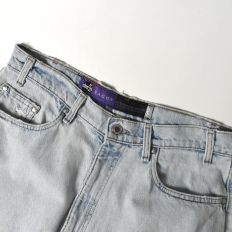 USED 90'S "LEVI'S / SILVERTAB" BAGGY DENIM SHORTS
