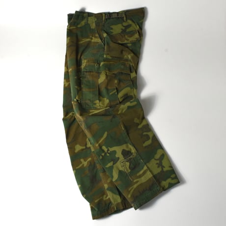 USED 68’S MILITARY CAMO CARGO PANTS
