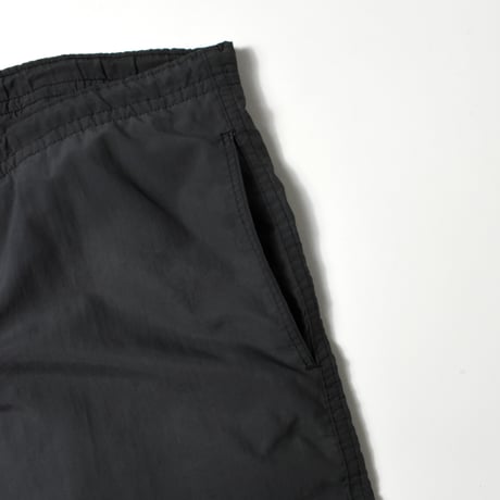 USED "TRAVEL SMITH" NYLON SHORTS