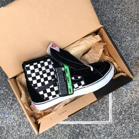 LATE 90'S DEAD STOCK VANS "SK8-HI" BLACK / BLACK WHITE CHECKERBORAD