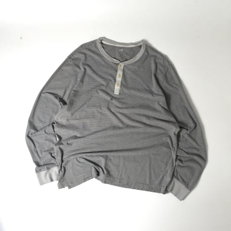 USED "GAP" HENRRY NECK BOADER L/S T-shirt