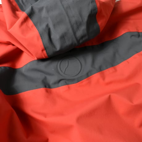 USED "LOWE ALPAIN / TRIPLEPOINT" MOUNTAIN PARKA