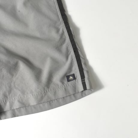USED 90'S "NIKE ACG" GEAR SHORTS