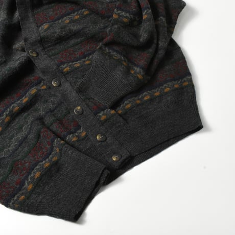 USED "JOHN ASHFORD" PLAID CARDIGAN