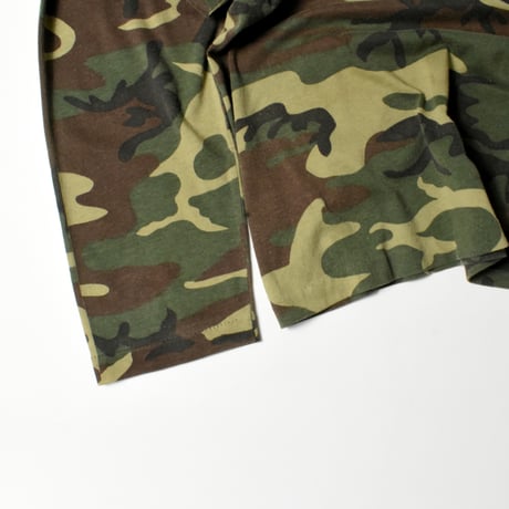 USED UNKNOWN SINGLE STITCH L/S CAMO T-shirt