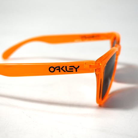 USED "OAKLEY" FROGSKINS GLASS