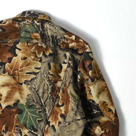 USED "WRANGLER RUGGED WEAR" REALTREE CAMO DENIM JACKET