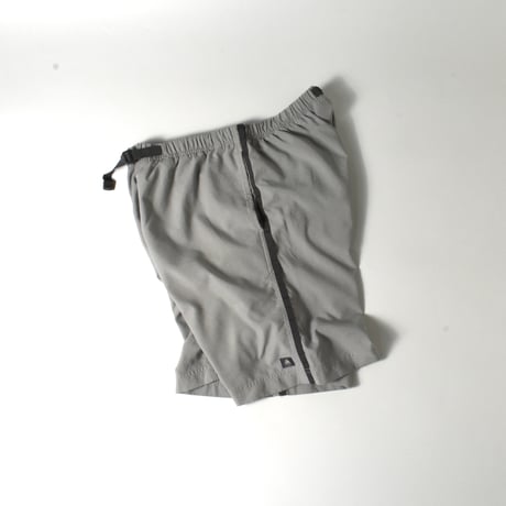 USED 90'S "NIKE ACG" GEAR SHORTS