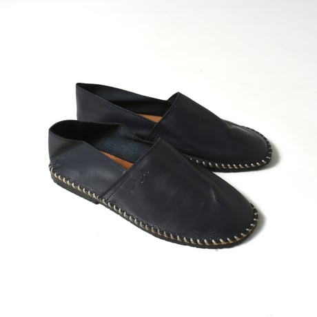 USED "RAIXU" LEATHER MOCCASIN SHOES