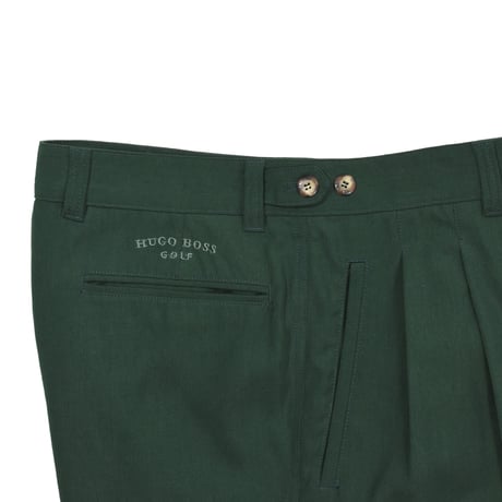 USED "HUGO BOSS GOLF" 2-TUCK SHORTS