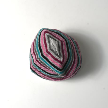 USED UNKNOWN BOADER BEANIE