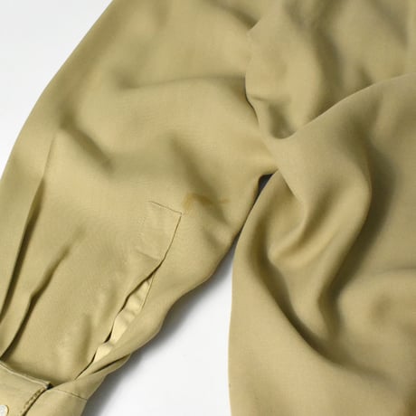 USED "CLUB MONACO" RAYON OPEN COLLAR SHIRT