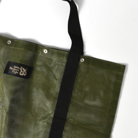 USED "CABELA’S NORTHERN FLIGHT" MESH TOTE BAG