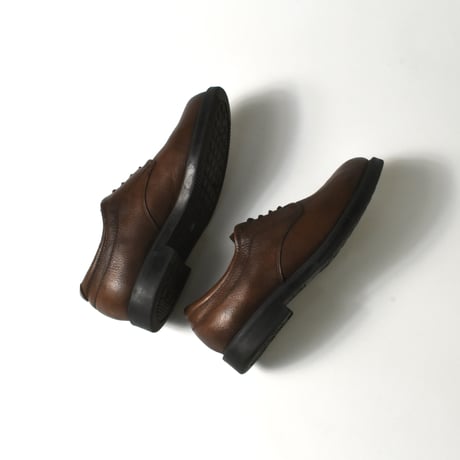 USED "ST. JOHN’S BAY" LEATHER SHOES
