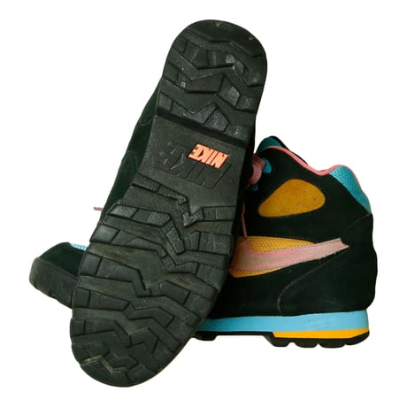 USED "NIKE CALDERA" TREKKING SHOES