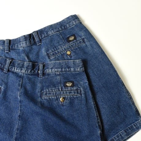 USED 90'S "DOCKERS" 2-TUCK DENIM SHORTS