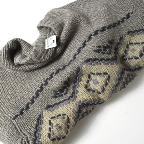 USED "COLUMBIA" HEAVY COTTON KNIT