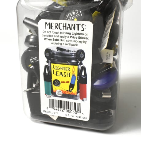"LIGHTER LEASH" RETRACTABLE LIGHTER HOLDER