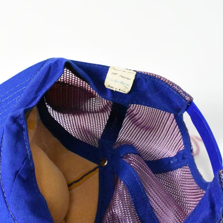 USED UNKNOWN PIG MESH CAP