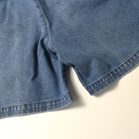 USED "IZOD" 2TUCK DENIM SHORTS