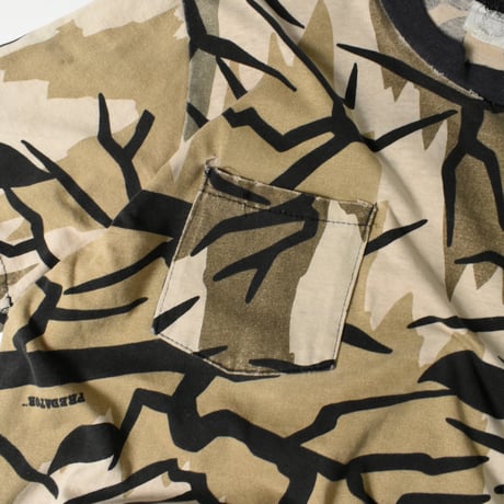 USED "PREDATOR CAMOUFLAGE" T-shirt