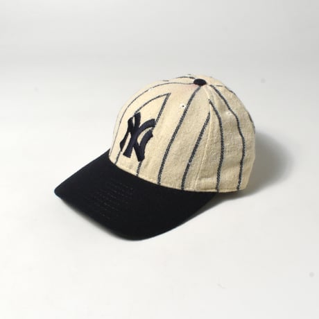 USED "COOPERS TOWN / NEW YORK YANKEES" WOOL BASEBALL CAP