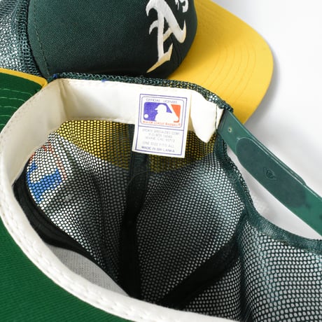 DEADSTOCK 80'S "OAKLAND ATHLETICS" MESH CAP