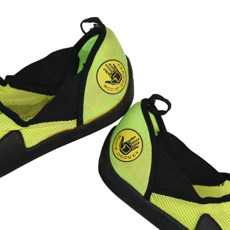 USED 80'S "BODY GLOVE" WATER SHOES