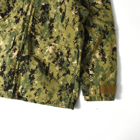 USED "US NAVY TYPE III" GORE-TEX NYLON PARKA