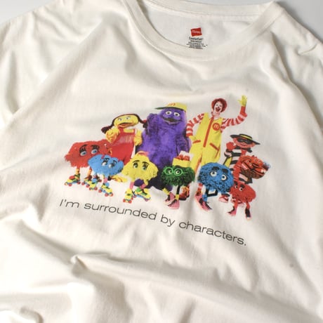 USED "I'M SURROUNDED BY CHARACTERS" T-shirt