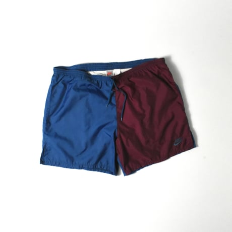 USED 90'S "NIKE" NYLON SHORTS