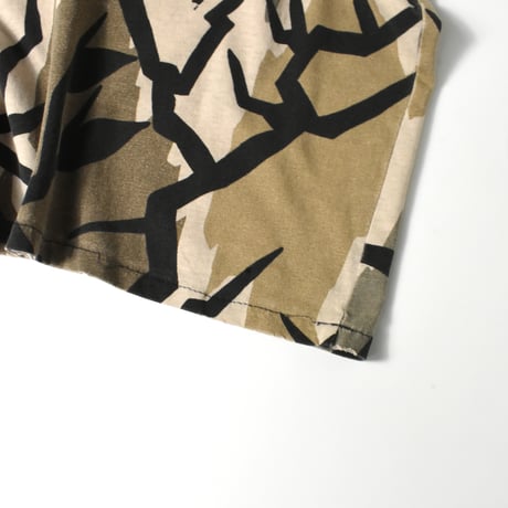 USED "PREDATOR CAMOUFLAGE" T-shirt
