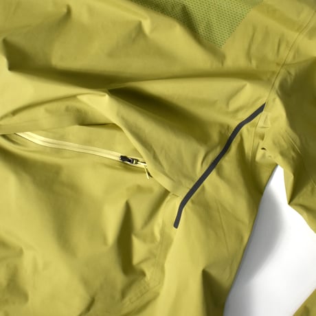 USED "LULULEMON LAB / SUDUS HALF ZIP" ANORAK