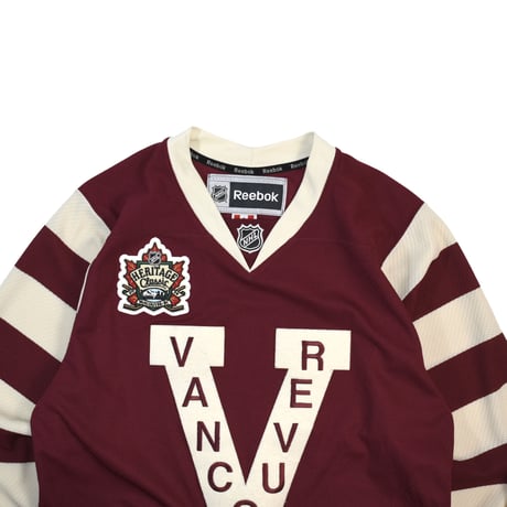 USED "REEBOK / VANCOUVER" HOCKEY JERSEY