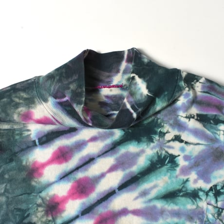 USED UNKNOWN WIDE BOX TIE DYE MOCHNECK