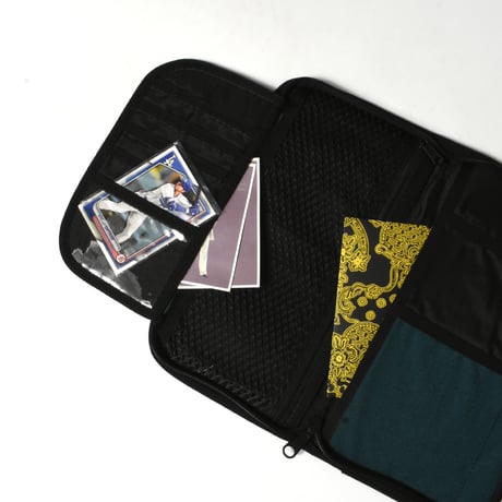 USED 90'S "EAGLE CREEK" TRAVEL POUCH