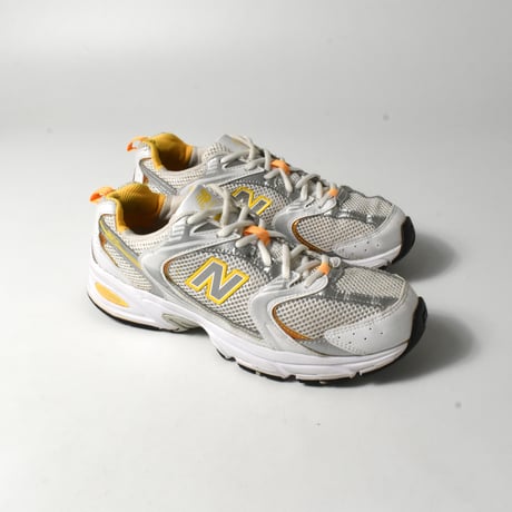 USED "NEW BALANCE / 530"