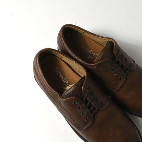 USED "ST. JOHN’S BAY" LEATHER SHOES