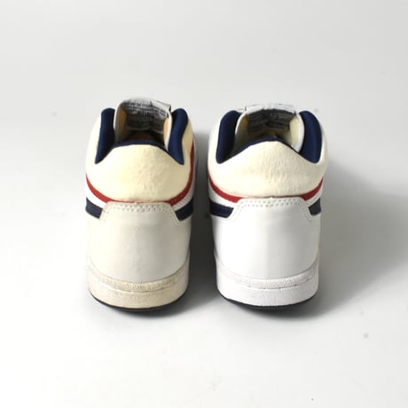 USED "NIKE / CHALLENGE COURT MID"