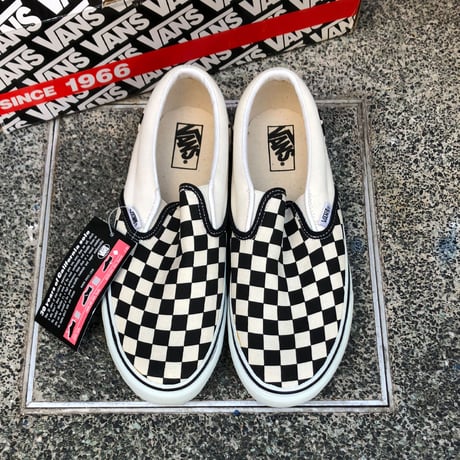 DEADSTOCK LATE 90'S VANS "CLASSIC SLIP-ON" CHECKER BORAD / WHITE