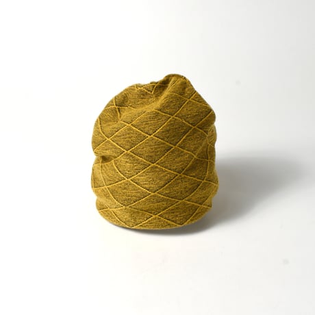 USED "PUGS" PATTERN BEANIE