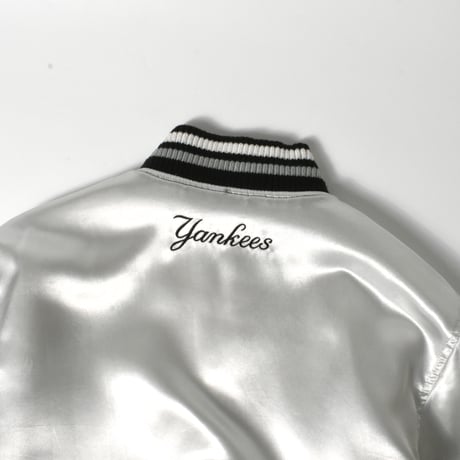 USED "MAJESTIC ATHLETIC / YANKEES" STADIUM JACKET