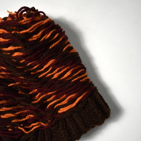 USED HAND KNIT BEANIE