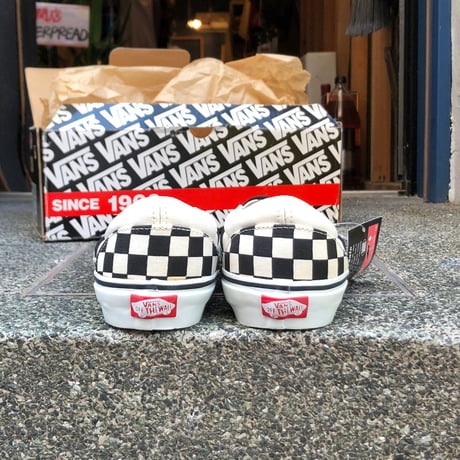 DEADSTOCK LATE 90'S VANS "CLASSIC SLIP-ON" CHECKER BORAD / WHITE