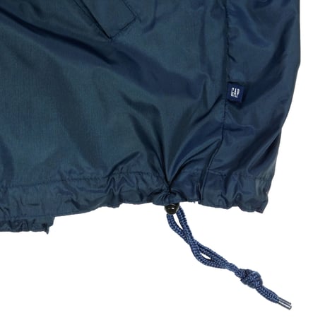 USED "GAP" NYLON PULLOVER